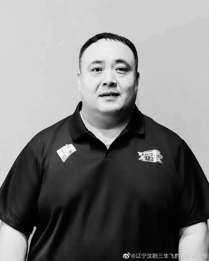 罗马1-0领先第64分钟，扎莱夫斯基背后放铲犯规吃到个人本场第二黄被罚下第66分钟，夸梅左路送出精准传中，夸塔抢点后仰头球破门，佛罗伦萨1-1扳平第87分钟，卢卡库飞铲夸梅小腿被直红罚下【比赛焦点瞬间】第14分钟，罗马反击机会，扎莱夫斯基做球，迪巴拉跟进打门稍稍偏出第17分钟，帕特里西奥精彩扑救挡出必进球第23分钟，迪巴拉出现伤情难以坚持被阿兹蒙替换下场第50分钟，伊科内禁区右侧内切后的打门被帕特里西奥没收第53分钟，罗马开出左侧角球，门将扑球脱手造成混乱，罗马险些趁乱破门第65分钟，罗马逃过一劫！